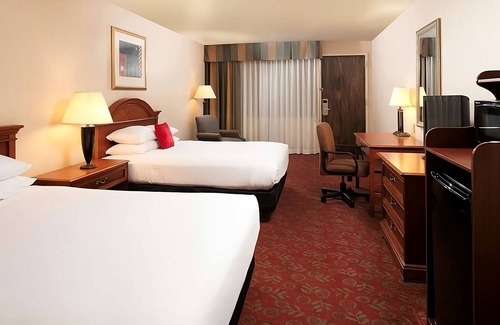 St. George Hotel | Be Relaxed at Red Lion Hotel St. George! Gym, Business Center, Restaurant!