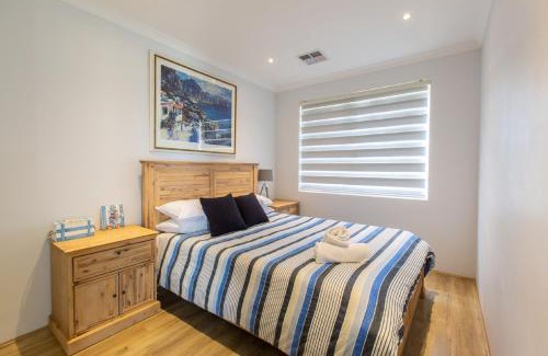 Geographe House | Be Wowed by Bayou Family Fun by the Beach