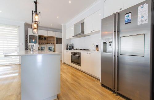 Geographe House | Be Wowed by Bayou Family Fun by the Beach