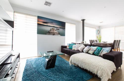 Geographe House | Be Wowed by Bayou Family Fun by the Beach