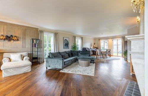 Maaseik Bed & Breakfast | Be Zen, By PP
