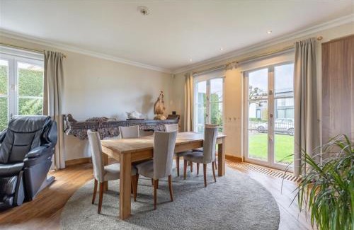 Maaseik Bed & Breakfast | Be Zen, By PP