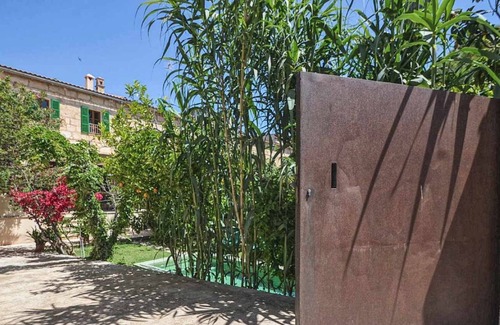 Sant Llorenc des Cardassar House | Beautiful town house with garden & pool for 6