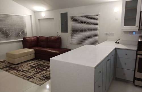 Falmouth House | Beach 5 mins away ,beautiful 2 bedroom 1 bathroom home.