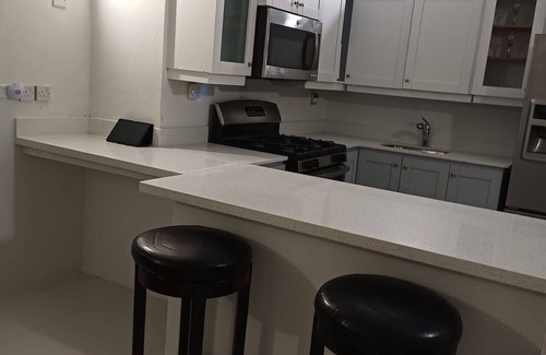 Falmouth House | Beach 5 mins away ,beautiful 2 bedroom 1 bathroom home.