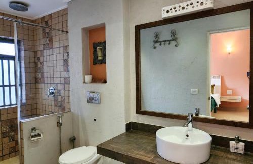 Gauravaddo Villa | Beach 7 mins walk Luxury villa Diva