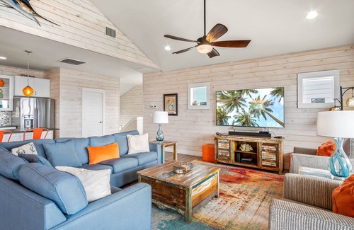 Port Aransas House | Beach-A-Holic | Views, Private Pool, Walk To Beach