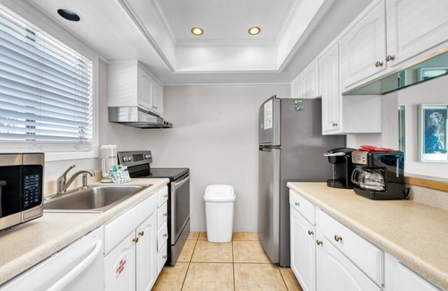 Holiday Isle Condo | Beach Access! Pet Friendly! Sandpiper Cove 2077!