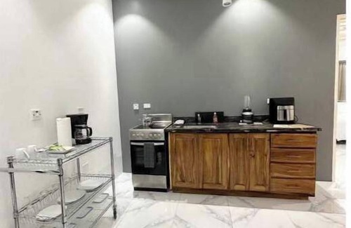 Whitehouse Apartment | Beach Access, WIFI, TV Ocean Breeze 3 @ Happy Life Villas