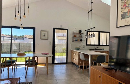Saint-Vincent-sur-Jard House | Beach and History: Tintin House in Saint Vincent sur Jard