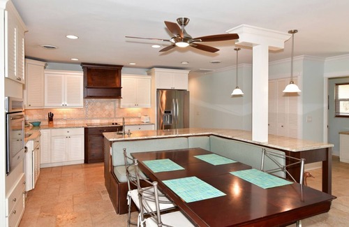 Longboat Key House | Beach and Boaters Paradise! Heated pool, Fish off the dock, walk to the beach!