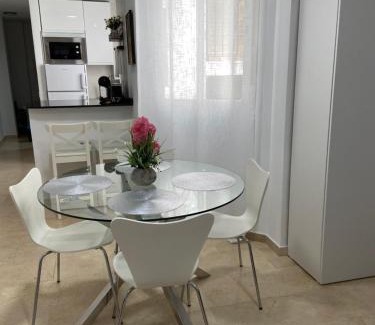 Fuengirola City Centre Apartment | Beach and city apartment a 50m de la playa