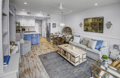 Seaside Condo | Beach and Gulf Views from the Center of Seaside!