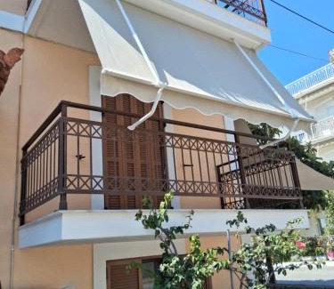 Ireon Apartment | Beach apartment next to the temple of Hera