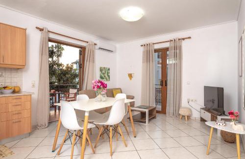 Ireon Apartment | Beach apartment next to the temple of Hera