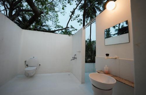 Tonse West Villa | Beach at the White House