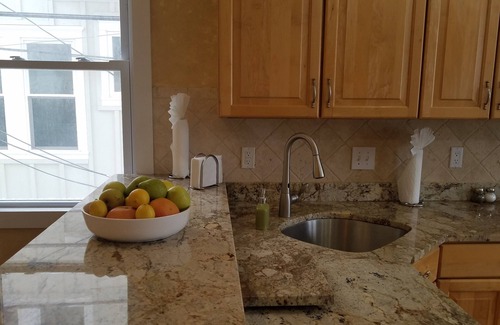 Ventnor City House | Beach Block 11 BDR Home