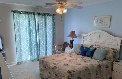 Cape May - Wildwood Condo | BEACH BLOCK 4 BEDROOMS 3 BATHS, HEATED POOL AND HOT TUB!!