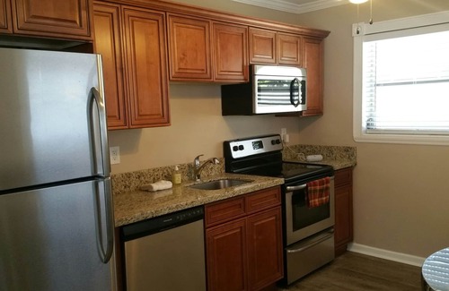 Pompano Beach Condo | Beach Block Bungalow, everything you need for a great get away Quiet and safe