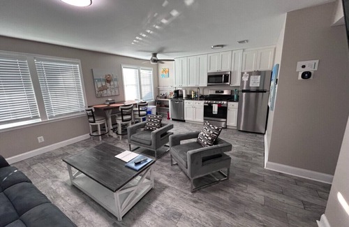 Brigantine Apartment | BEACH BLOCK ★ PARKING ★ MODERN DECOR ★ PORCH