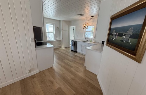 Englewood House | Beach + Boat Dock! 2BR Coastal Chic | June Special