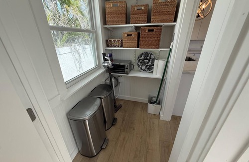 Englewood House | Beach + Boat Dock! 2BR Coastal Chic | June Special