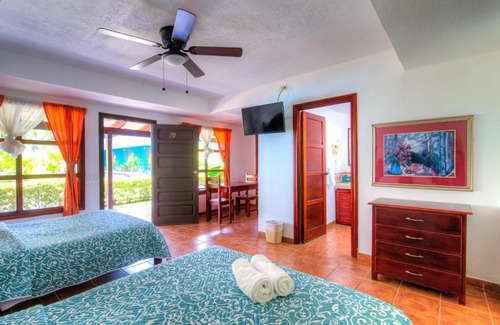 Jaco Hotel | Beach Break Resort