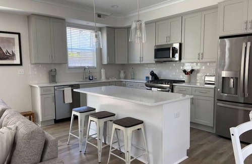Northeast Virginia Beach House | Beach Breeze in the Heart of VB Oceanfront