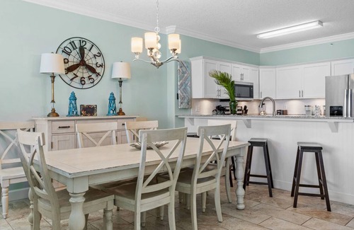 West Panama City Beach Condo | Beach Breeze by AvantStay | Beachfront, Beach Chairs Included, 2 Pools!