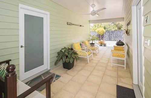 West Busselton House | Beach Bum Bungalow 1- WIFI, Short walk to the beach