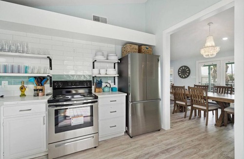 Jamaica Beach House | Beach Bungalow with Large Deck, Steps to Beach