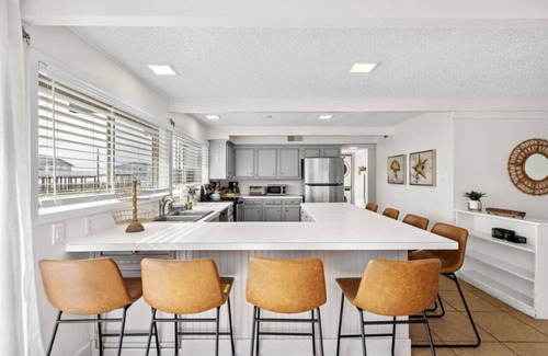 Jamaica Beach House | Beach Bungalow with Breathtaking Ocean Views