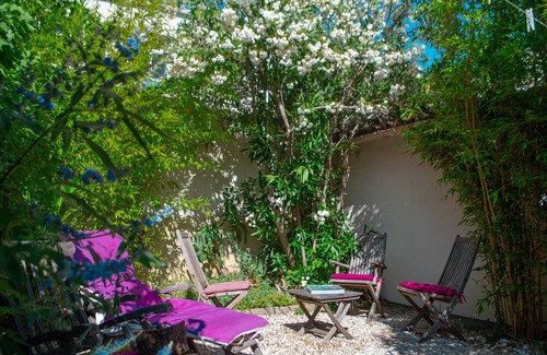 Montredon House | BEACH & CALANQUES 300yd away, COSY HOUSE 10min from the heart of Marseille, Wifi