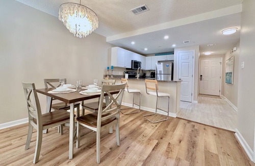 Miramar Beach Condo | Beach Chair Setup ☀️ Private Beach, Bath Remodel, Beach Equip, *Heated Pool ☀️ Tennis