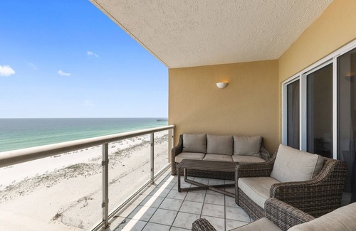 Pensacola Beach Condo | Beach Chairs & Umbrella INCLUDED during stay with 1 hour of water sports daily
