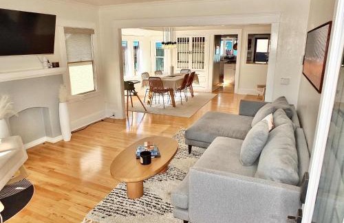 Bluff Heights House | Beach City Craftsman - Walk to Beach