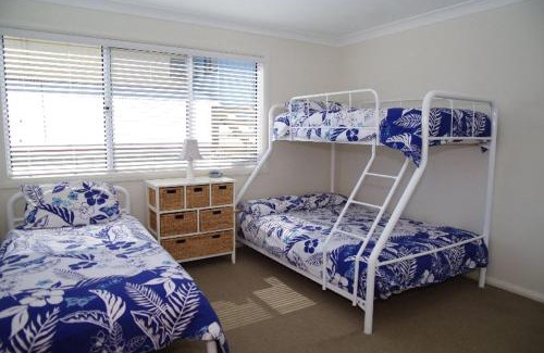 Crescent Head House | Beach Club 2, 5 Gowing Street
