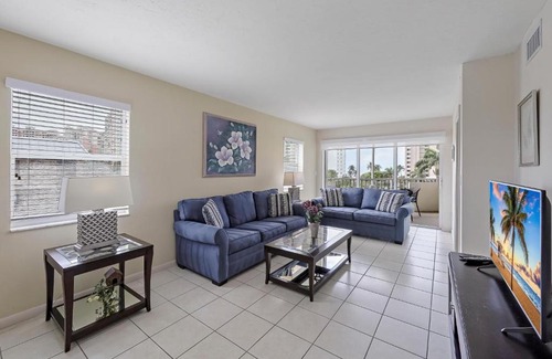 Marco Island House | Beach Club 417