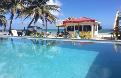 Caye Caulker Apartment | Beach Club Budget Rooms at Popeyes Caye Caulker