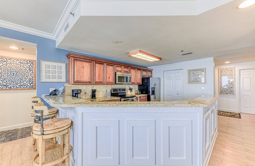 Fort Morgan Condo | Beach Club C1401 Luxury Condo K/K/K/QQ/Bunk-Beach-Pools - sleeps 12 in beds