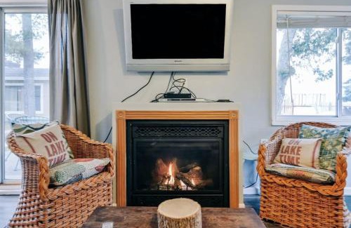 Oscoda House | Beach Club of Oscoda Garden Cottage on the Lake