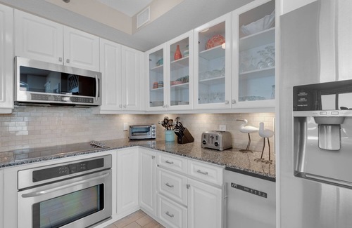 Navarre Beach Condo | Beach Colony East15A- 3BD/3BA Gulf front Navarre Beach Condo!