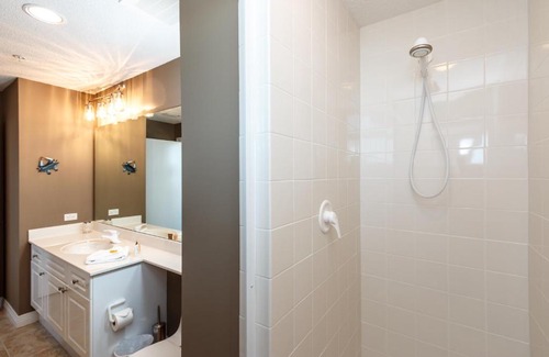 Navarre Beach House | Beach Colony Resort West 16A
