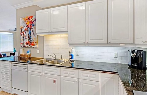 Navarre Beach Condo | Beach Colony West 11C Gulf-front 3BD/3BA Condo Navarre Beach!