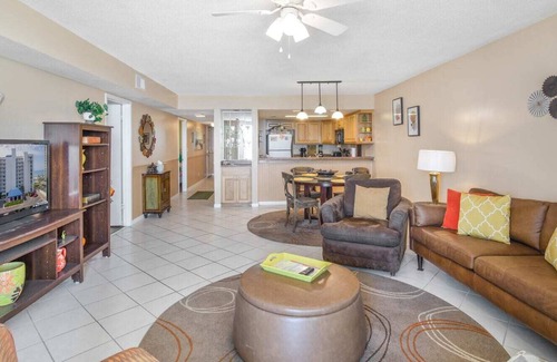 Orange Beach Condo | Beach condo on the white sands of Orange Beach