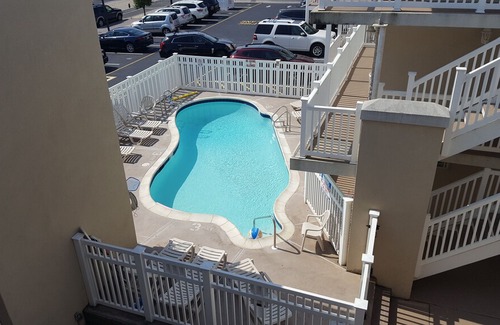 Seaside Heights Apartment | Beach Condo w/ In-Ground Pool, Seaside Heights, NJ (Sleeps 2)