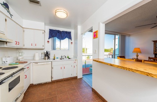 Ormond Beach Condo | Beach Condo with 3 pools, WiFi, and very private beach