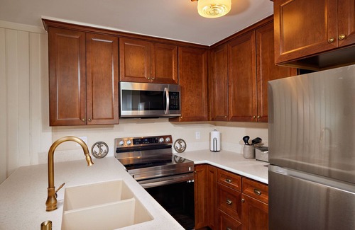 Townsite Condo | Beach Condo with Remodeled Kitchen at North Coast Village. 762 Sq Ft
