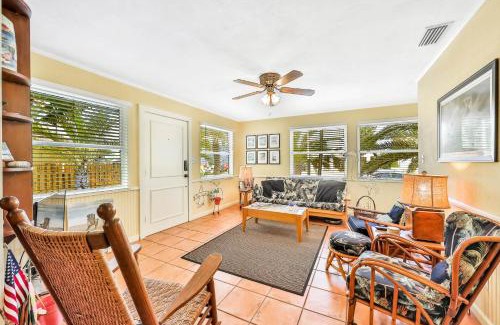 St. Pete Beach House | Beach Cottage Bliss