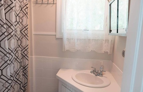 Dennis Port Cottage | Beach cottage, cute and cozy! Steps from the beach!